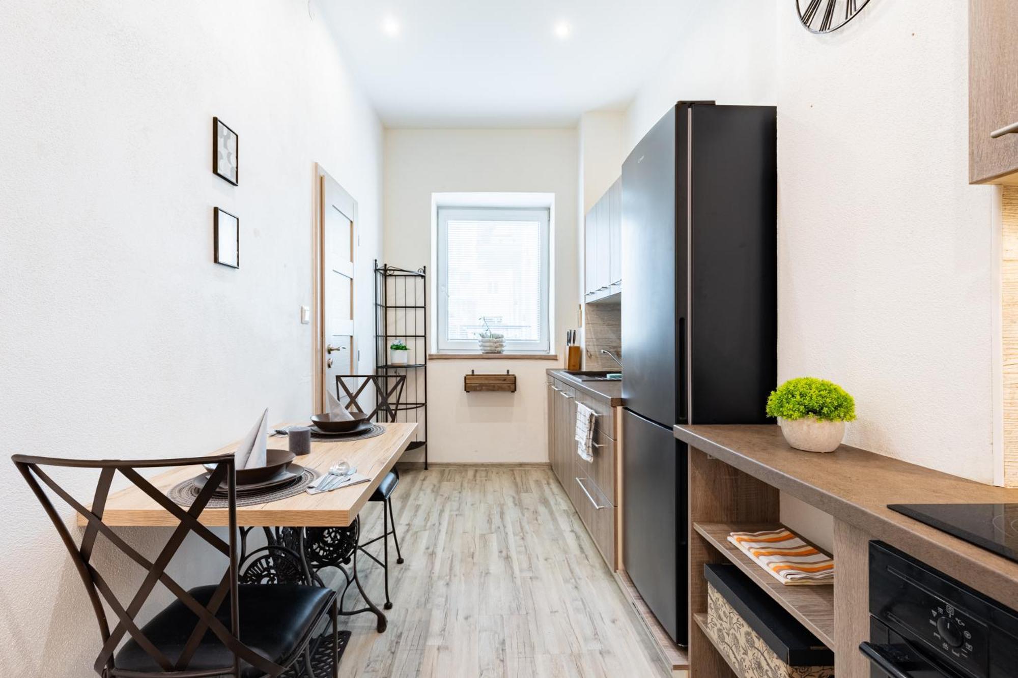브라티슬라바 Charming Flat, Steps From Castle - Historic Part 아파트 외부 사진